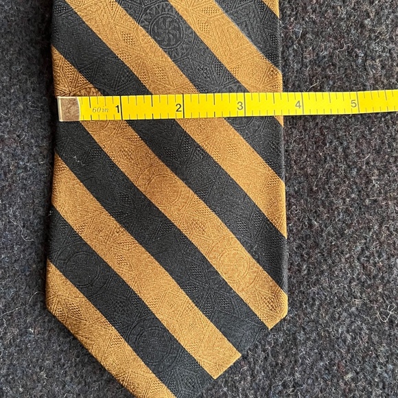 Calvin Klein Neck Tie - Picture 2 of 4